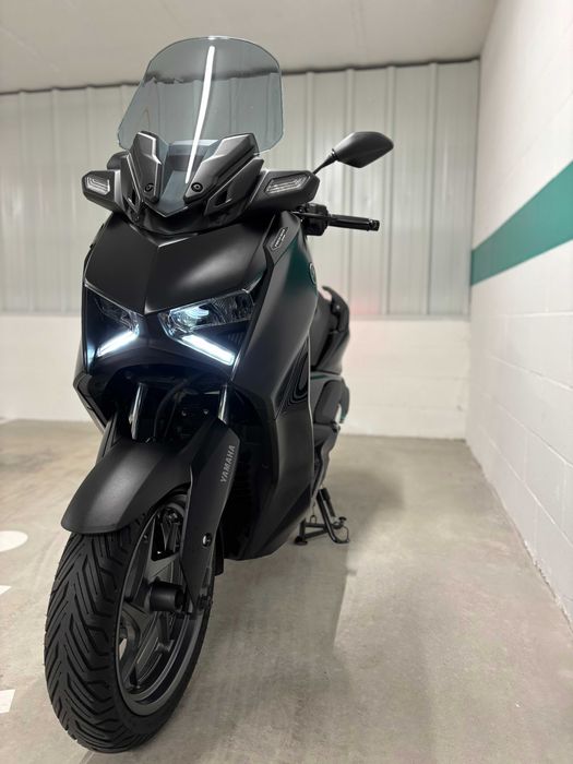 Yamaha XMAX 300 Tech MAX 2024