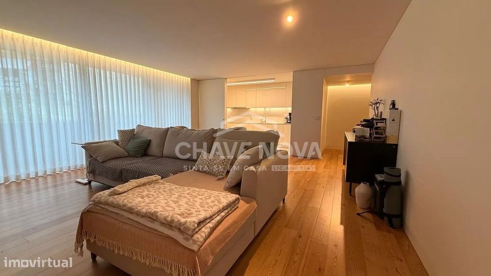 T2 Apartment for Sale in SOUL Building, Boavista, Porto