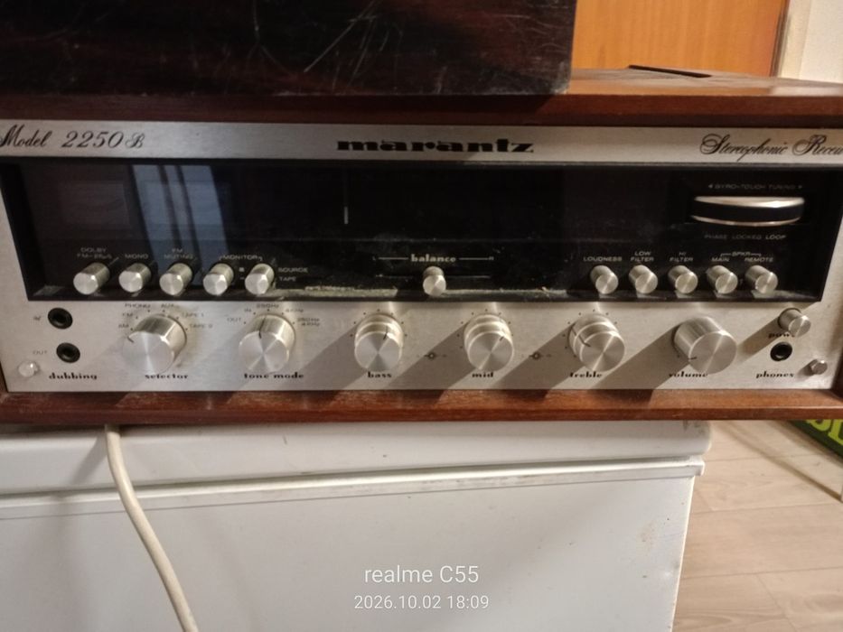 Amplituner Marantz 2250 B