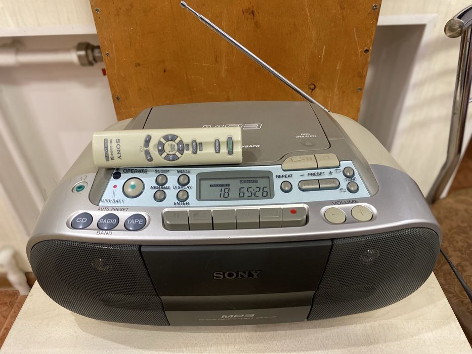 Магнитофон SONY,  CD, Радио, Кассеты