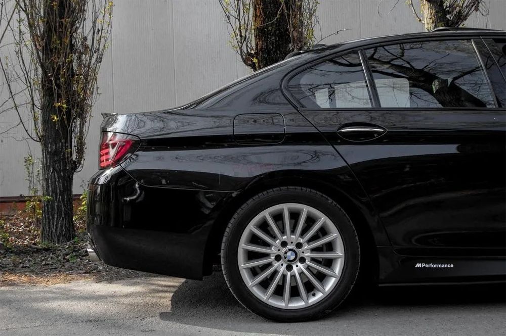 Laminas de Embaladeiras Bmw Série 5 F10 F11 (2010 a 2017)