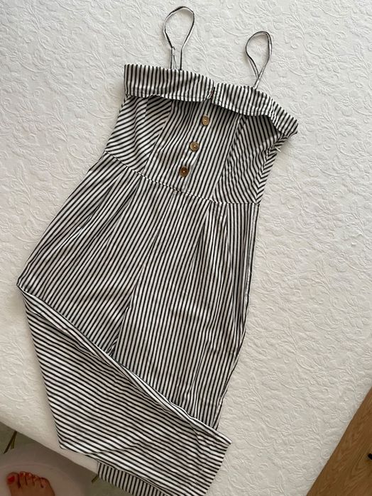 Macacão Stradivarius