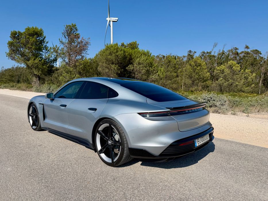 Porsche Taycan 4s_Performance Plus