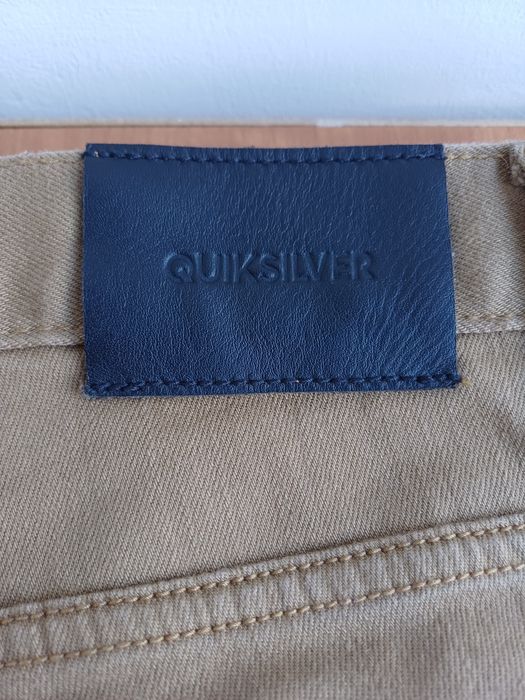 Бежевые джинсы QUIKSILVER оригинал slim 34×32