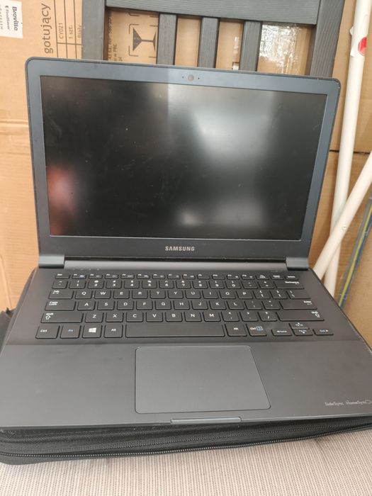 Netbook Samsung  model np 905s3g