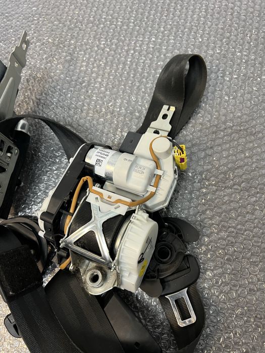 Паски безпеки ремні безпеки Touareg 7P Touareg NF