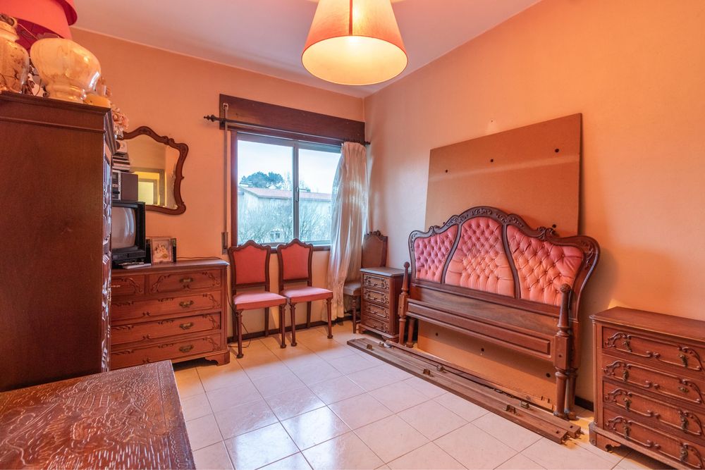 Aprtamento T3 a 5 minutos da Estação de Metro Parque de Real