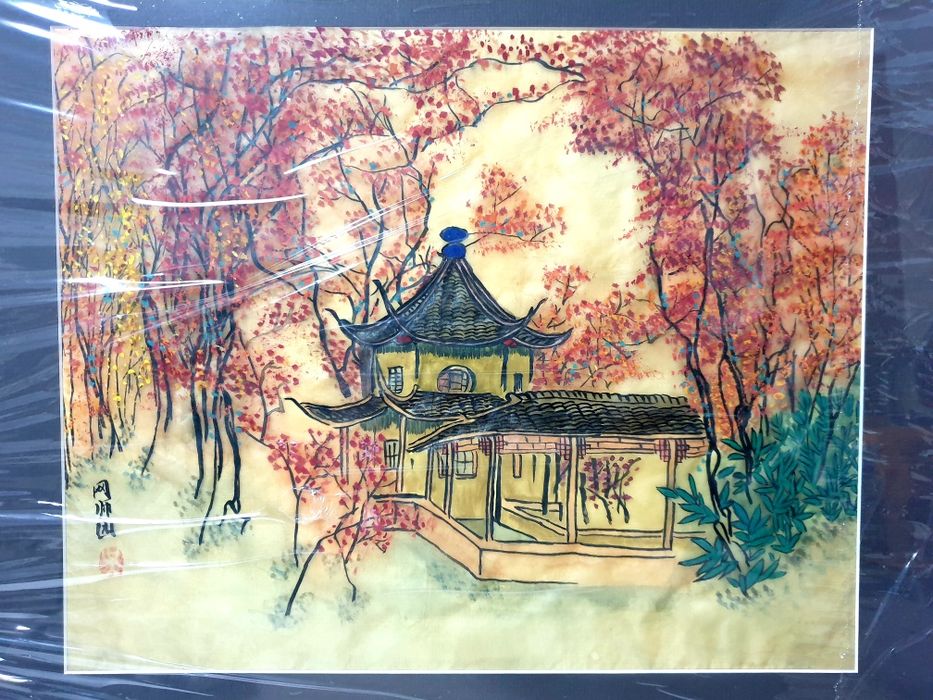 Beautiful Asian painting on silk - signed