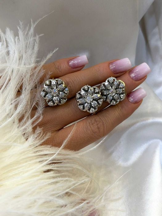 Komplet kolczyki i pierścionek z naturalnymi diamentami 2.40 Ct