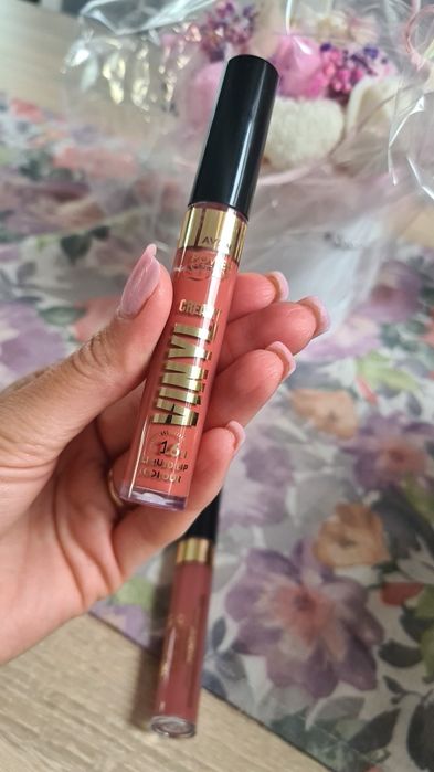 Pomadka avon vinyl - ambitious apricot