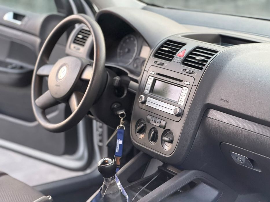 Розмитнений Golf 5