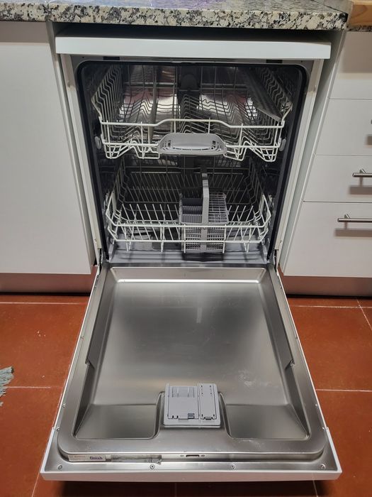 Máquina Lavar Loiça