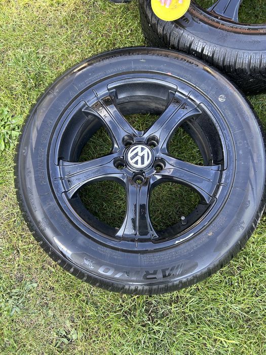 Продам зимову резину з титанами