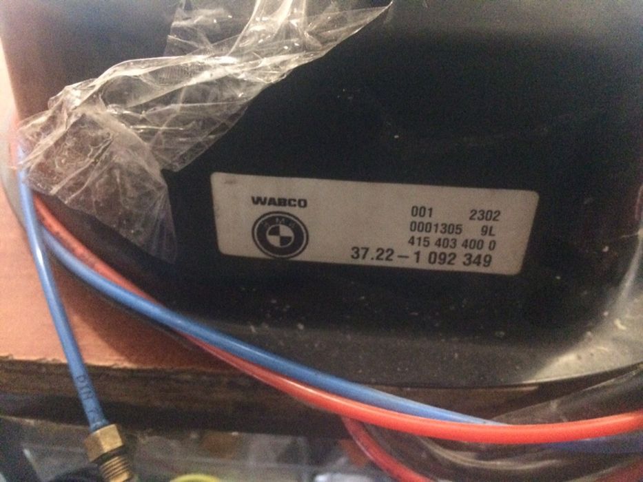 Пневмоподвеска зад BMW x5 E53 E39  37226787616