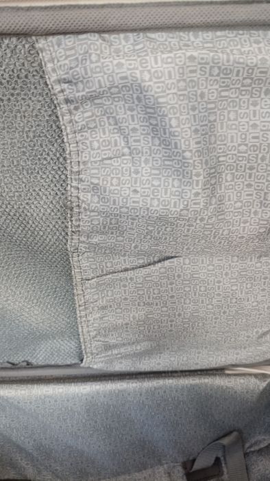 Conjunto de mala trolley e saco de viagem Segue