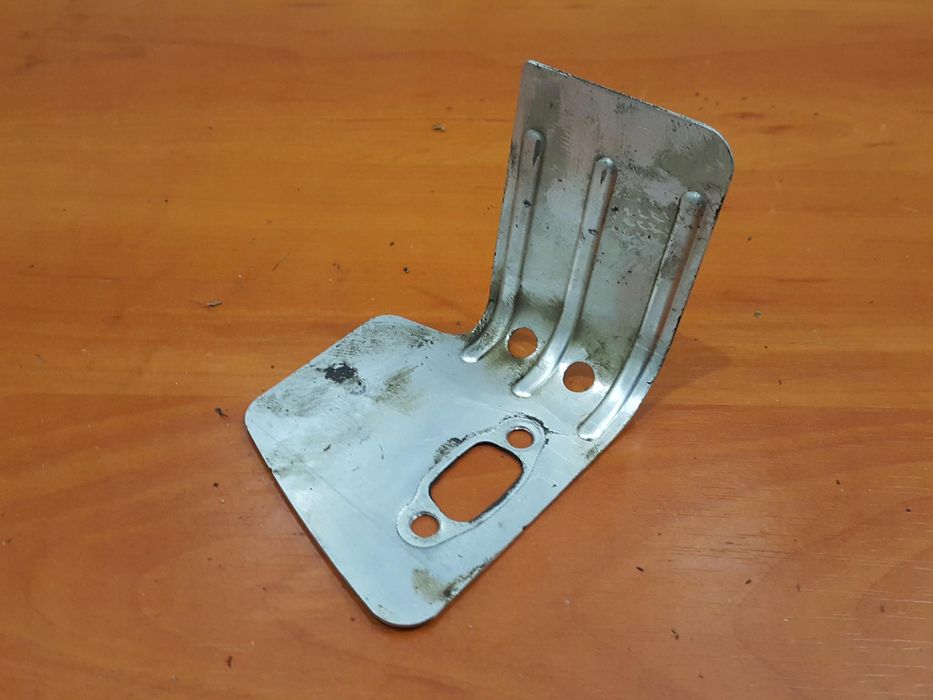 Craftsman Weedwacker 32Cc Uchwyt Mocowanie