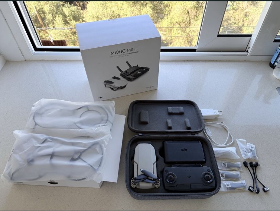 DJI Mavic Mini Fly More Combo - como novo (caixa e acessóriso originais)