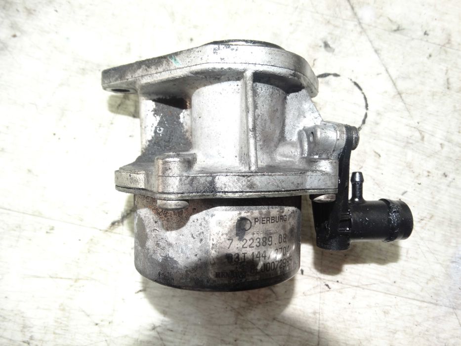 Б/у вакуумний насос Opel movano nissan primstar renault 1.9 8200072985