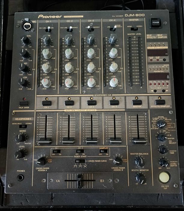 Konsola Pioneer: 1x DJM-600 + 2x CDJ-400 (+case)