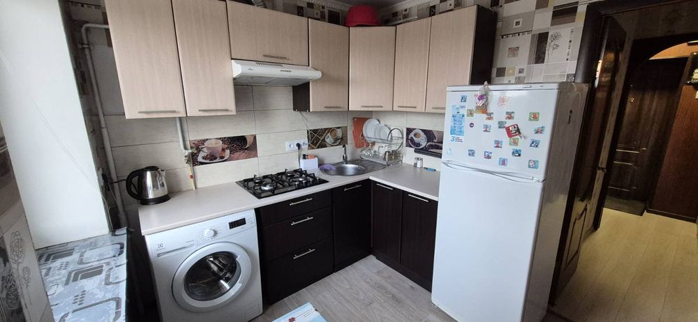 Однокімнатна квартира подобово у центрі міста біля площі