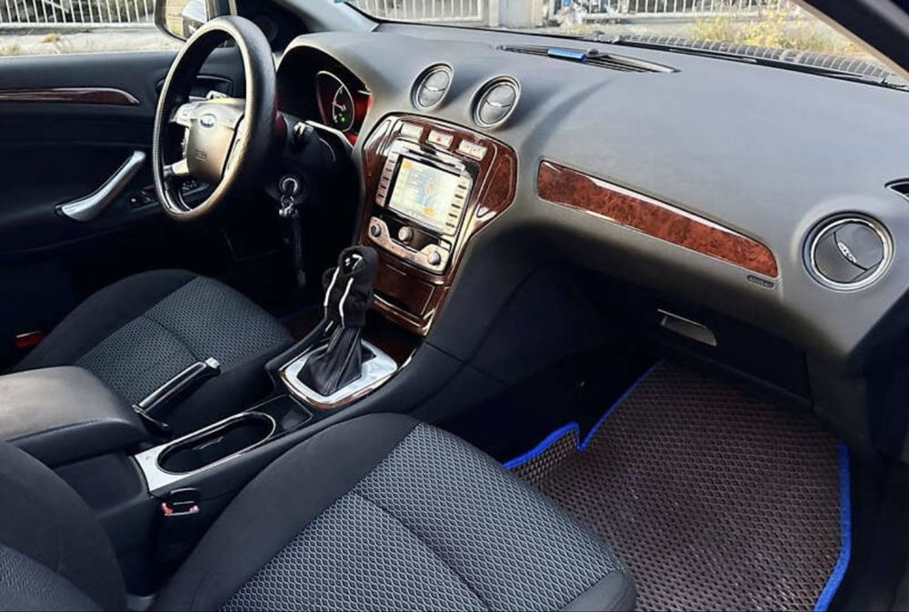 Продам Ford Mondeo 2008 Автомат