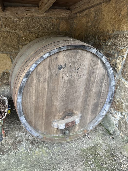 Tonel CUFP - Companhia União Fabril Portuense (atual Super Bock) em Excelente estado de conservação! Em castanho velho.