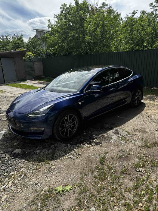 Tesla ‘’model ‘’ 3