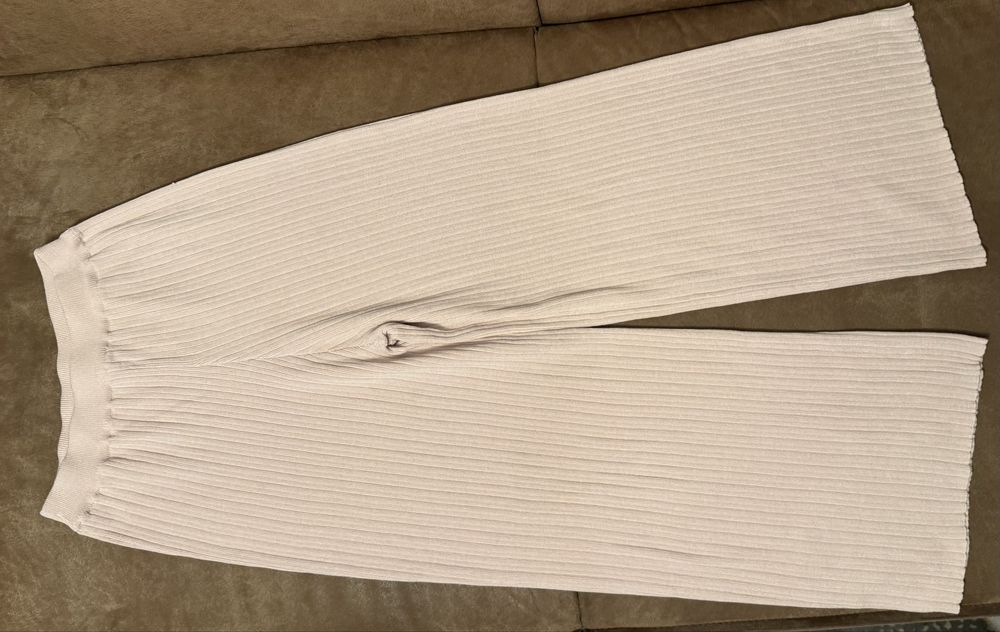 Komplet Reserved bluzka i spodnie, pudrowy róż rozmiar 146-152