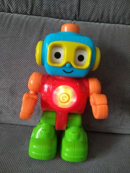 Robot świecący, interaktywny.