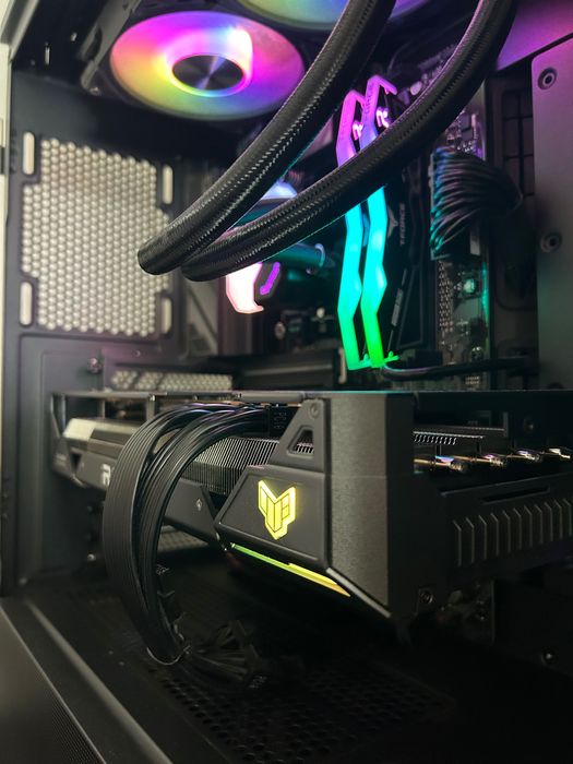 R9 9900x/Radeon Rx 7800 XT 16gb