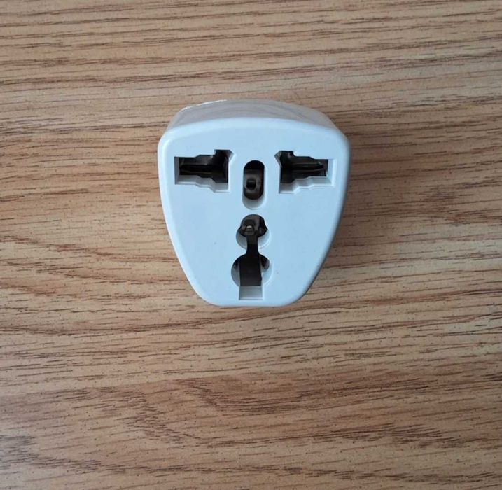 Adaptador universal para tomada japonesa