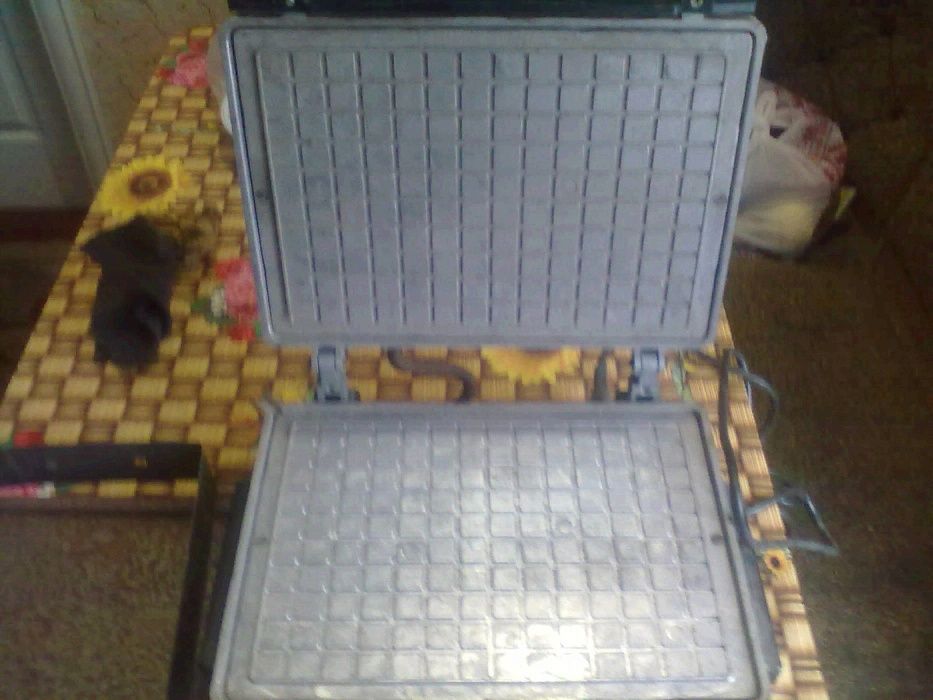 Продам шашличницю.