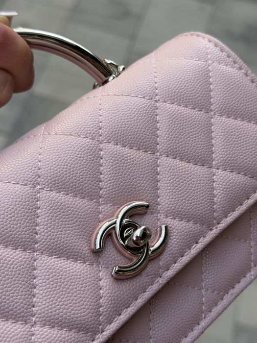 Рожева сумочка Chanel