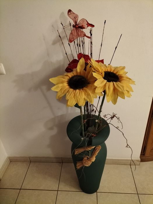 Vaso  decorativo em louça.