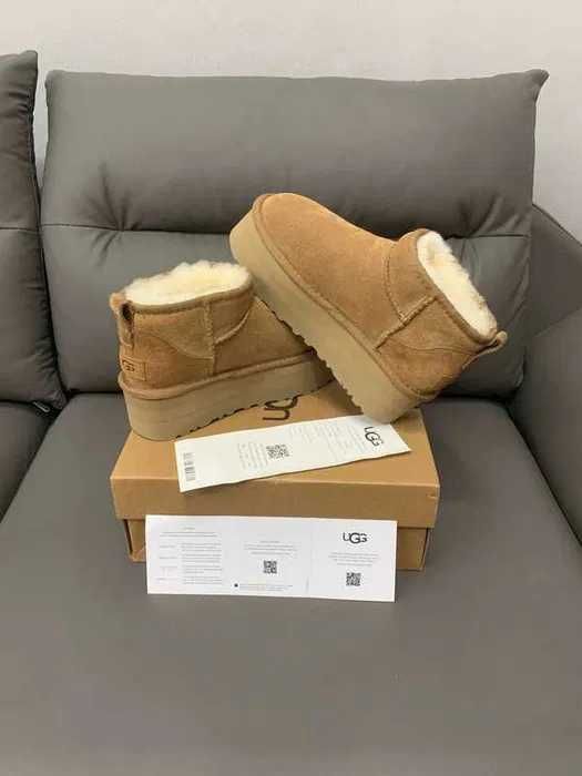 UGG_Classic_Ultra_Mini_Platformie_R.40
