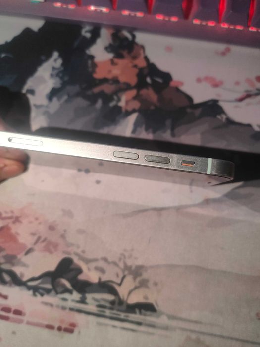 IPhone 12 mini na części lub do naprawy