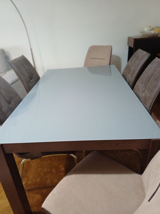 Mesa de Jantar com 6 cadeiras