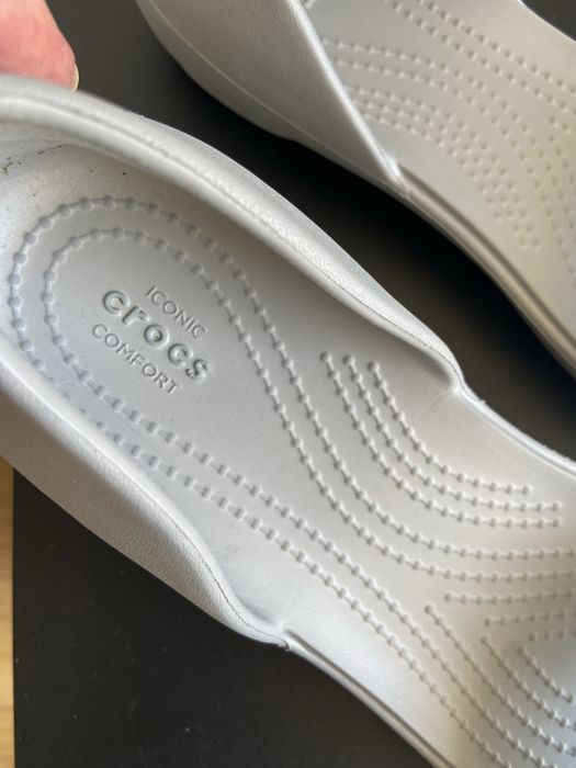Crocs srebrne sandałki Lina Embellished Dorsay r. 37/38 W7
