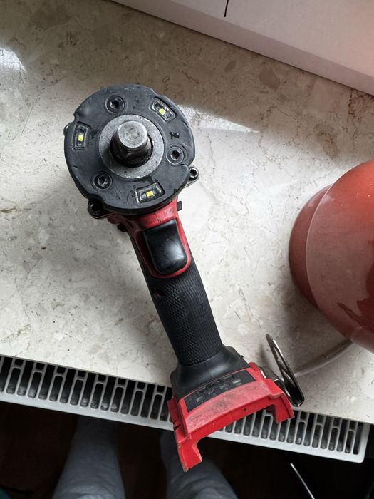 Klucz udarowy Milwaukee M18 FIW2F12