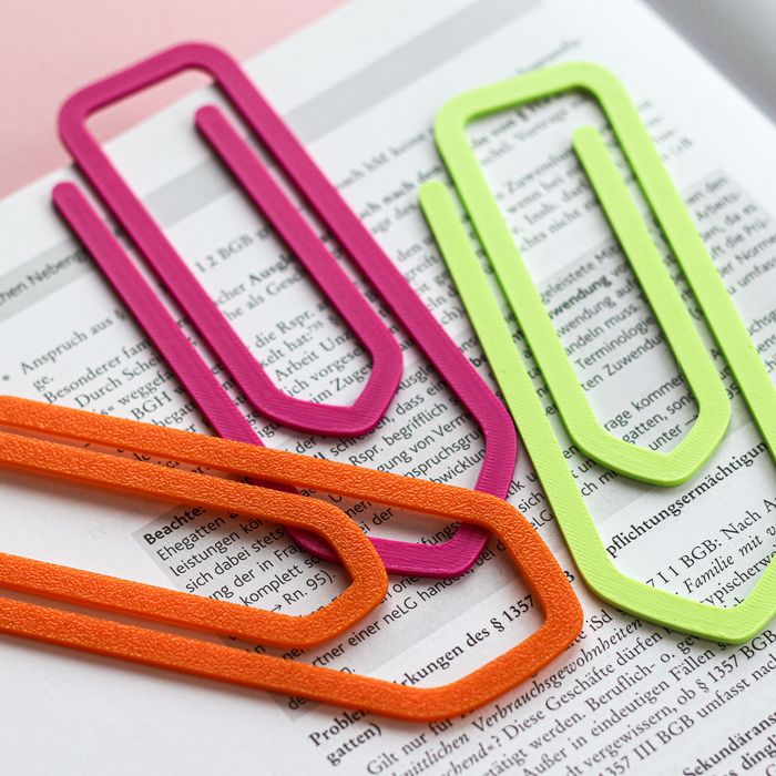 Bookmark de papel em forma de clip gigante