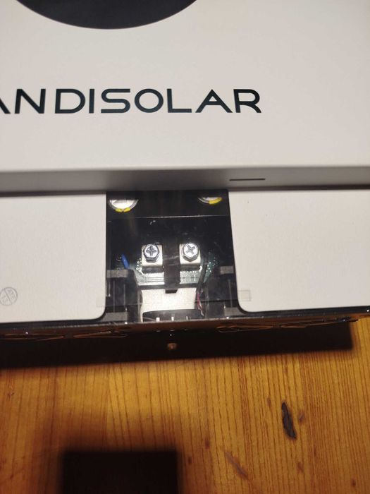 Гібридний інвертор Sandisolar 4.2kW 24v.