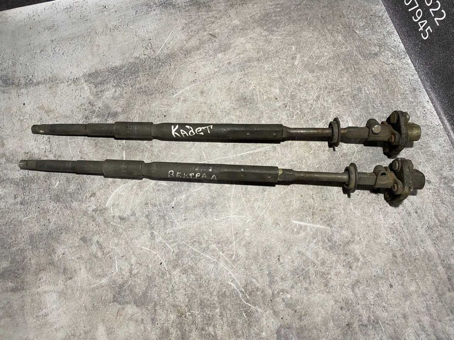 Рульовий вал колонки Opel Vectra A  Kadett E
