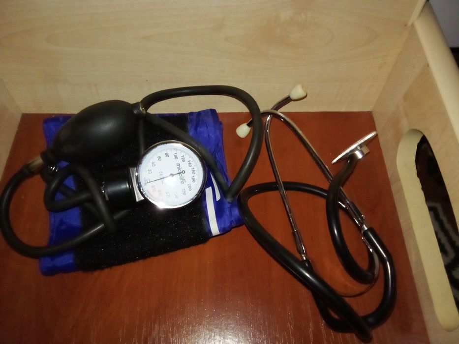 Тонометр механічний Microlife