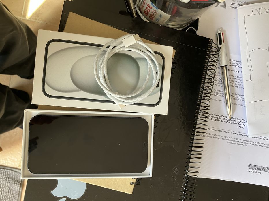 Iphone 12  64gb  como novo com caixa e carregador