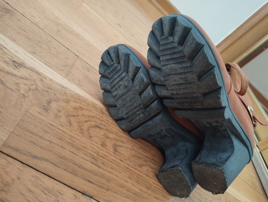 Botins castanhos 38