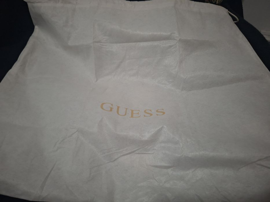 Mala   da   Guess