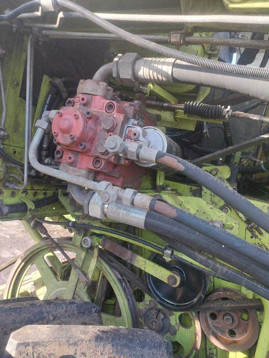 Комбайн Claas Mega 208