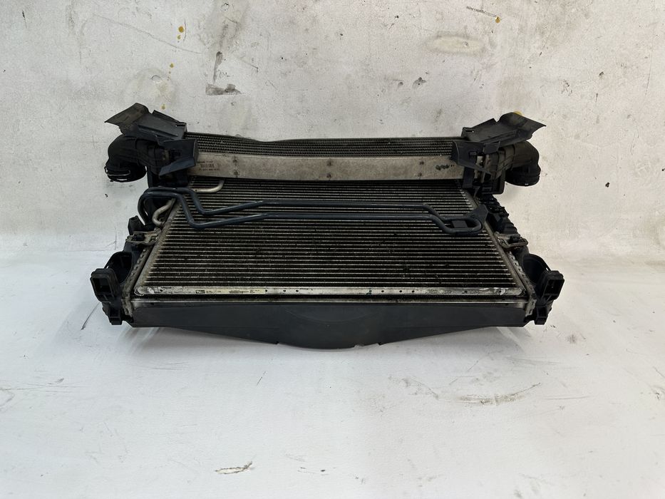 Mercedes E W211 chłodnice wentylator komplet pas przedni 2.2 Cdi