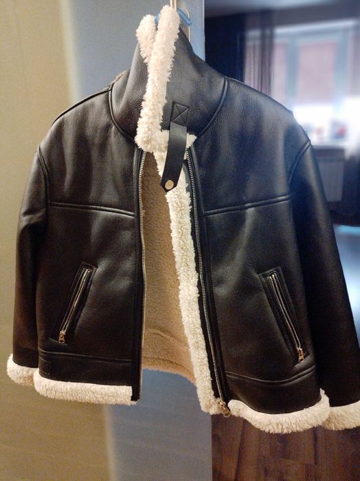 Продам женскую куртку-авиатор "Bershka" S. Новая!