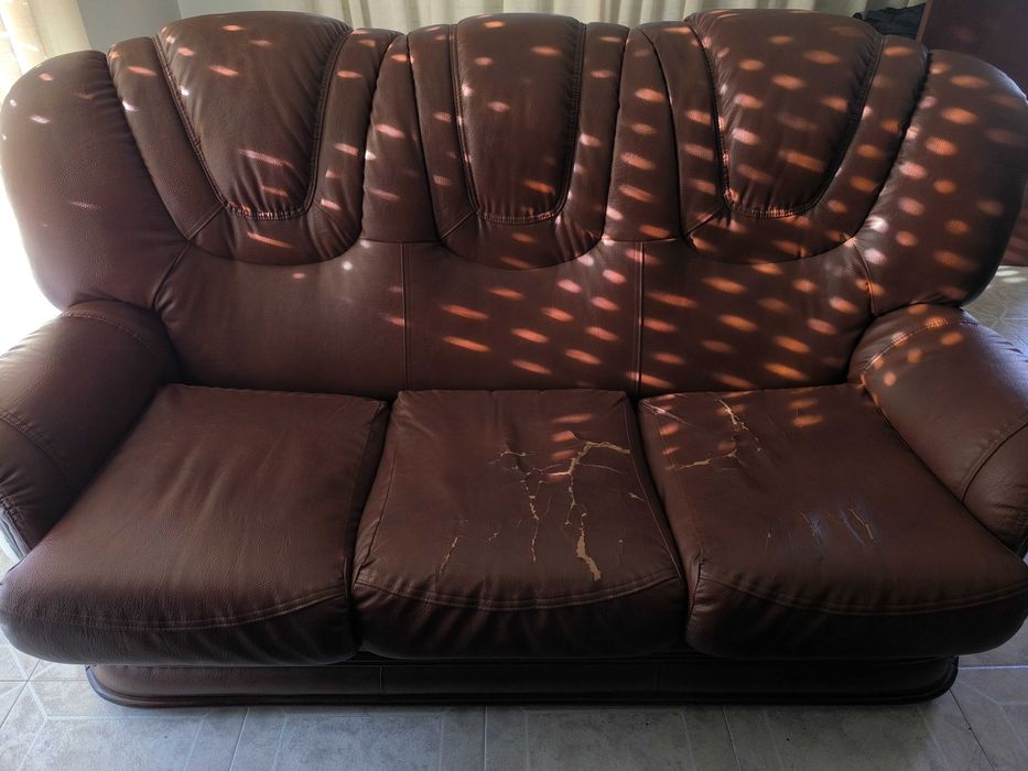 Sofás de Luxo em pele com cama incluída